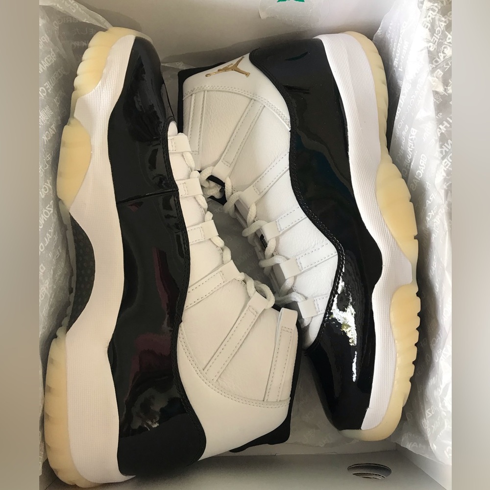 Nike Jordan 11 Shoes men’s size 13